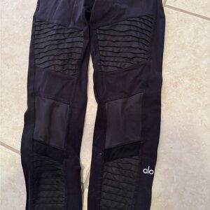 ALO Yoga Black Leggings